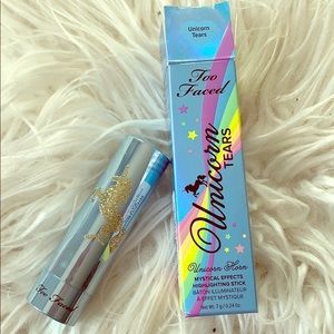 Too Faced Unicorn Tears Highlighting Stick